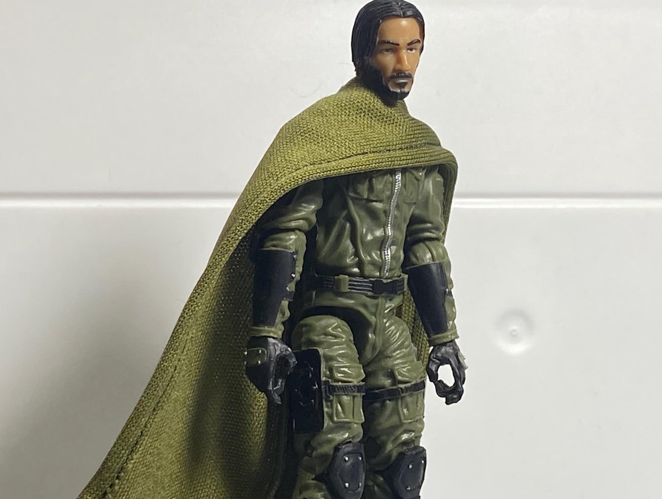 1:18 Scale Handmade Green Cape